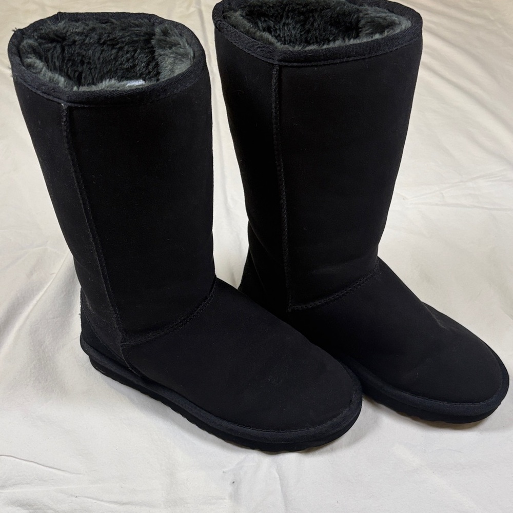 UGG Black Winter Boots with Fur Lining
